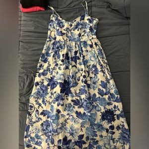 H&M smocked dress SIZE: large COLOR: blue and white floral